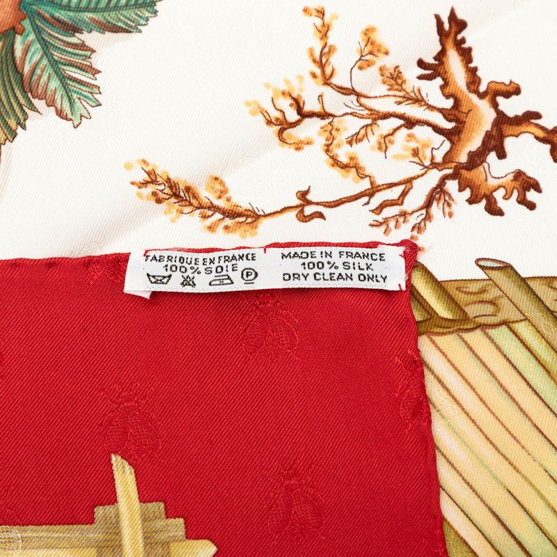 Hermes Carre 90 Harbier de Gavarnie Pressed Flowers From the Cirque de Cavarnie — view 7