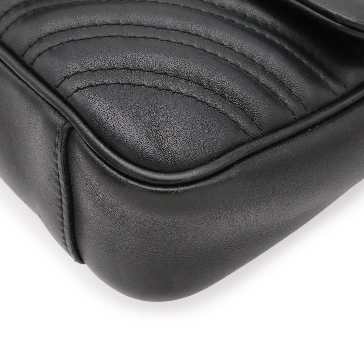 Gucci GG Marmont Chain Shoulder Bag Pochette Heart Quilted Leather Black Gold — view 3