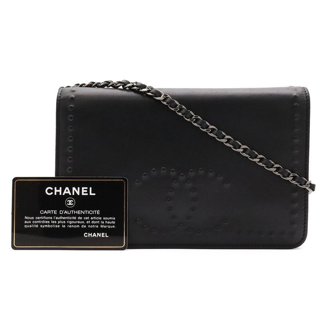 Chanel CC Logo Chain Wallet Shoulder Bag Pochette Crossbody Leather Black Silver — view 9