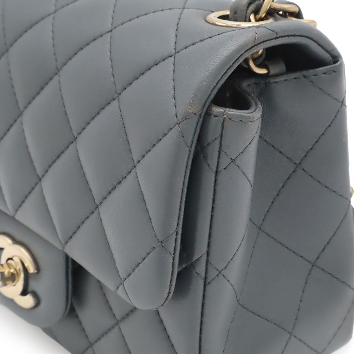 Chanel Quilted CC Logo Mini Flap Chain Shoulder Bag Pochette Leather Gray Gold — view 8