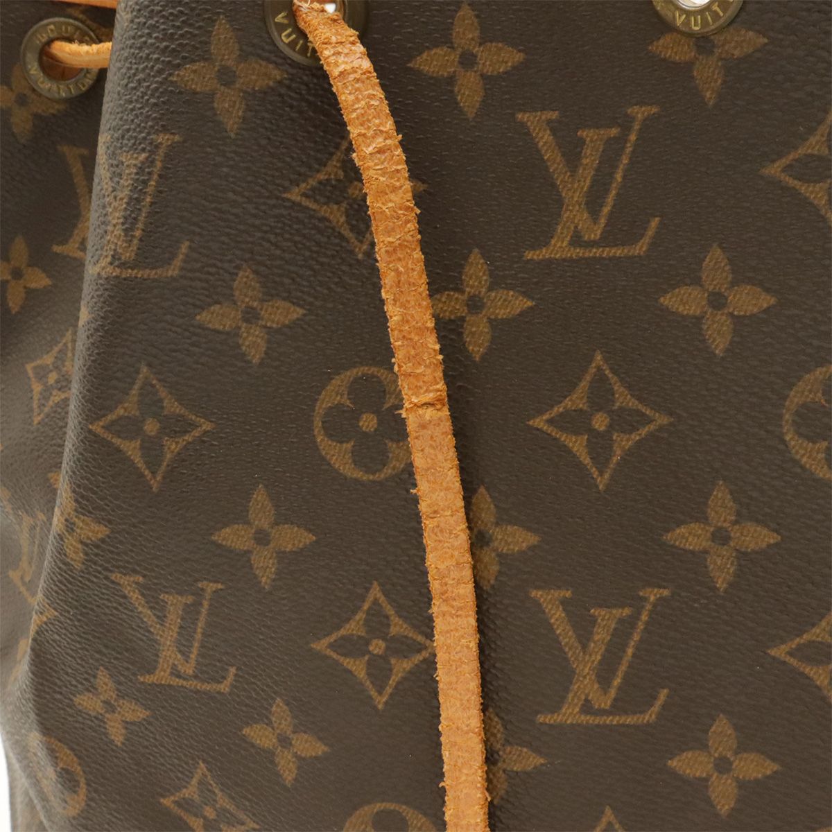 Louis Vuitton Monogram Noe Shoulder Bag Semi Drawstring — view 4