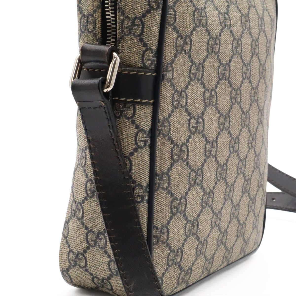Gucci GG Plus Supreme Shoulder Bag Pochette Crossbody Leather Navy Beige Silver — view 6