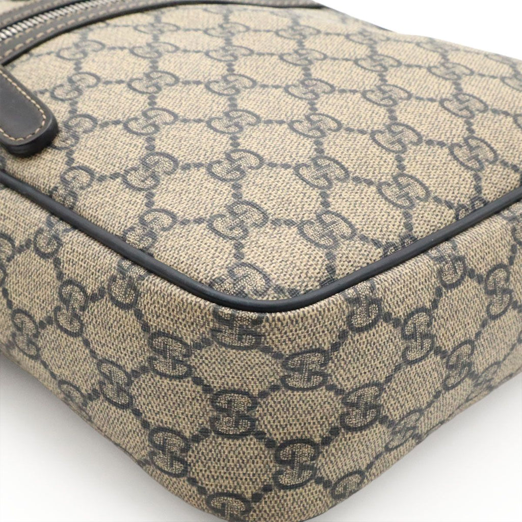 Gucci GG Plus Supreme Shoulder Bag Pochette Crossbody Leather Navy Beige Silver — view 3