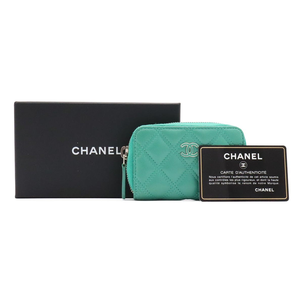 Chanel Quilted CC Logo Zip Coin Purse Zip Around Lambskin Leather Emerald Green — view 9