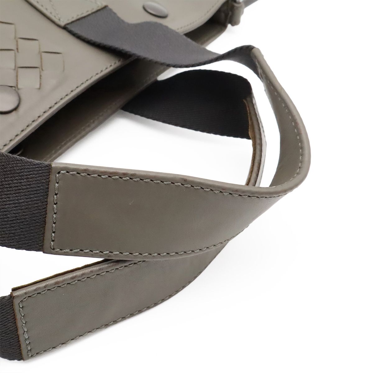 Bottega Veneta Intrecciato Tote 2-Way Shoulder Bag Long Leather Gray — view 4