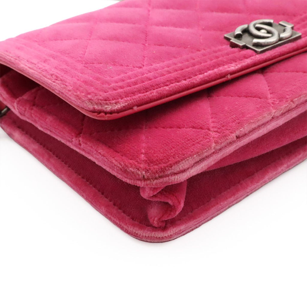Chanel Boy Quilted CC Logo Chain Wallet Shoulder Bag Crossbody Velour Leather — view 3