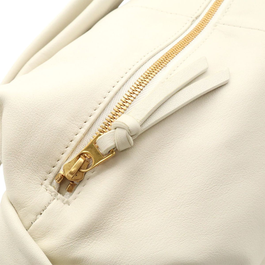 Bottega Veneta Double Knot Handbag Leather White — view 5