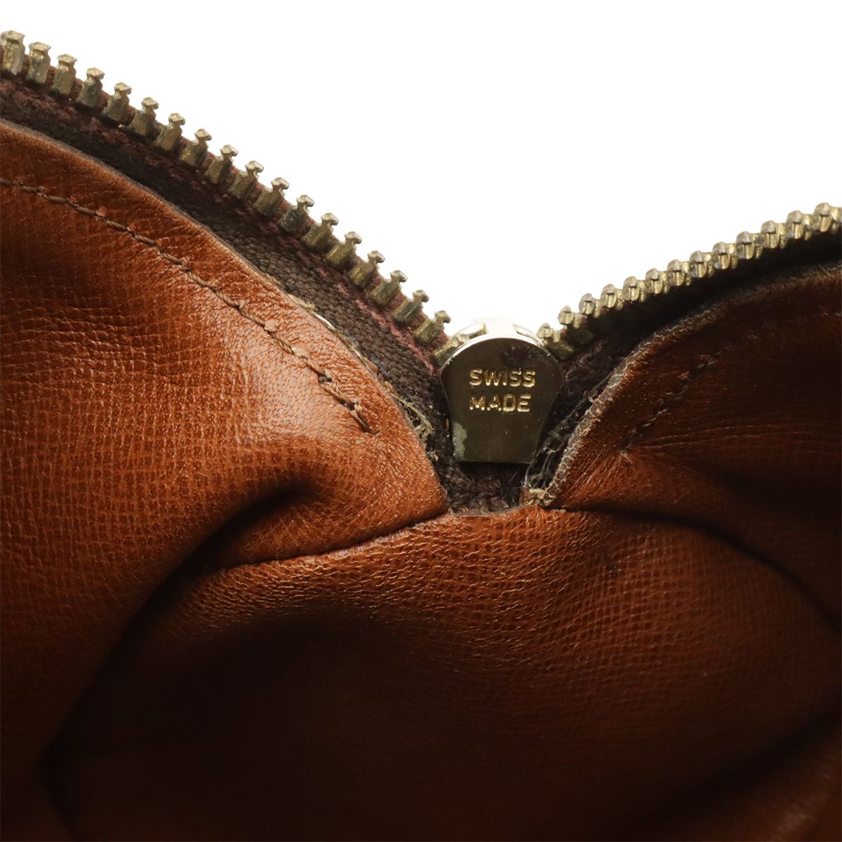 Louis Vuitton Monogram Papillon 22 Handbag Tube — view 8