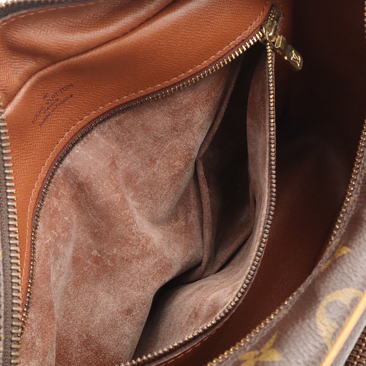 Louis Vuitton Monogram Nile Shoulder — view 7