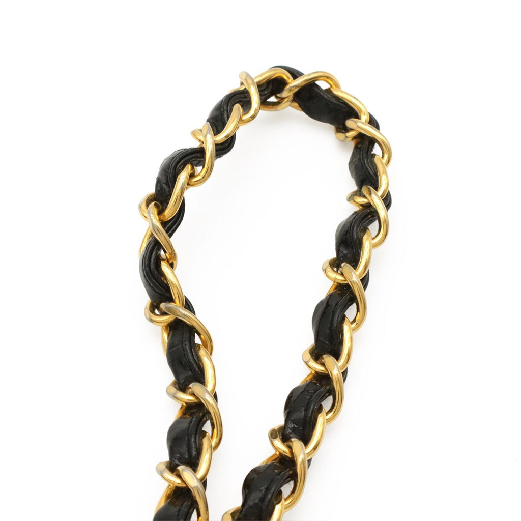 Chanel Diana Quilted CC Logo Chain Shoulder Bag Enamel Lambskin Black Gold — view 5