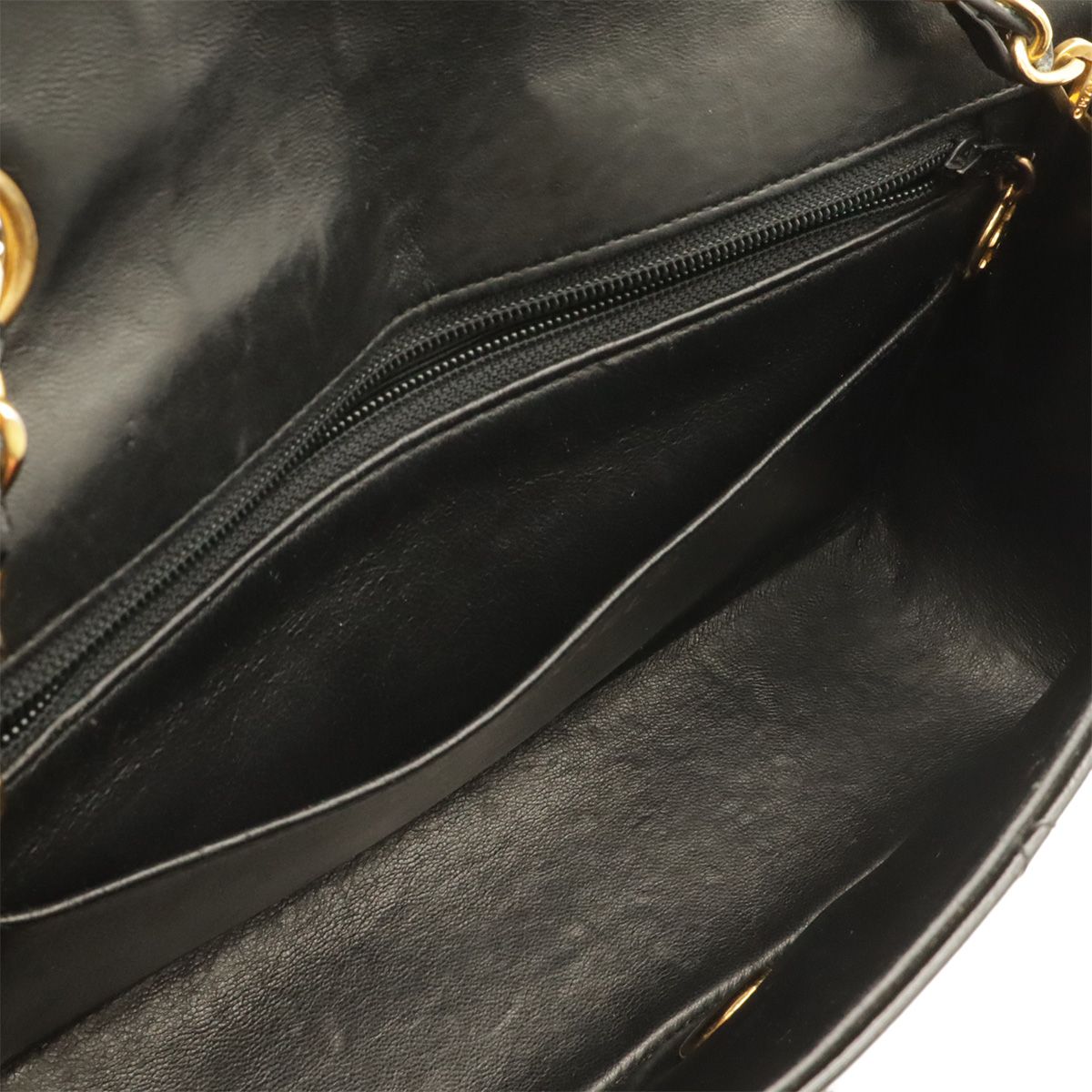 Chanel Diana Quilted CC Logo Chain Shoulder Bag Enamel Lambskin Black Gold — view 6