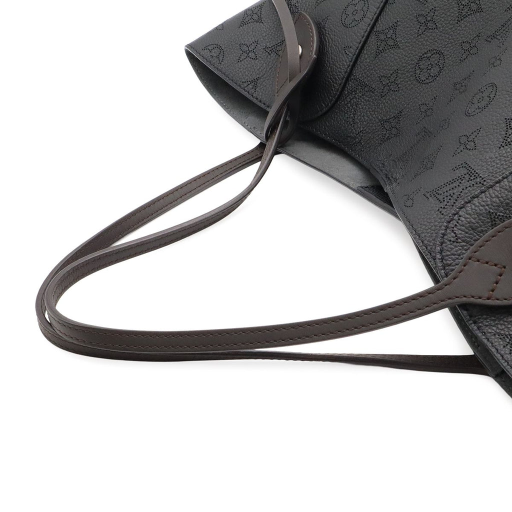 Louis Vuitton Monogram Mahina Hina MM Tote Shoulder Bag Leather Noir Black — view 4