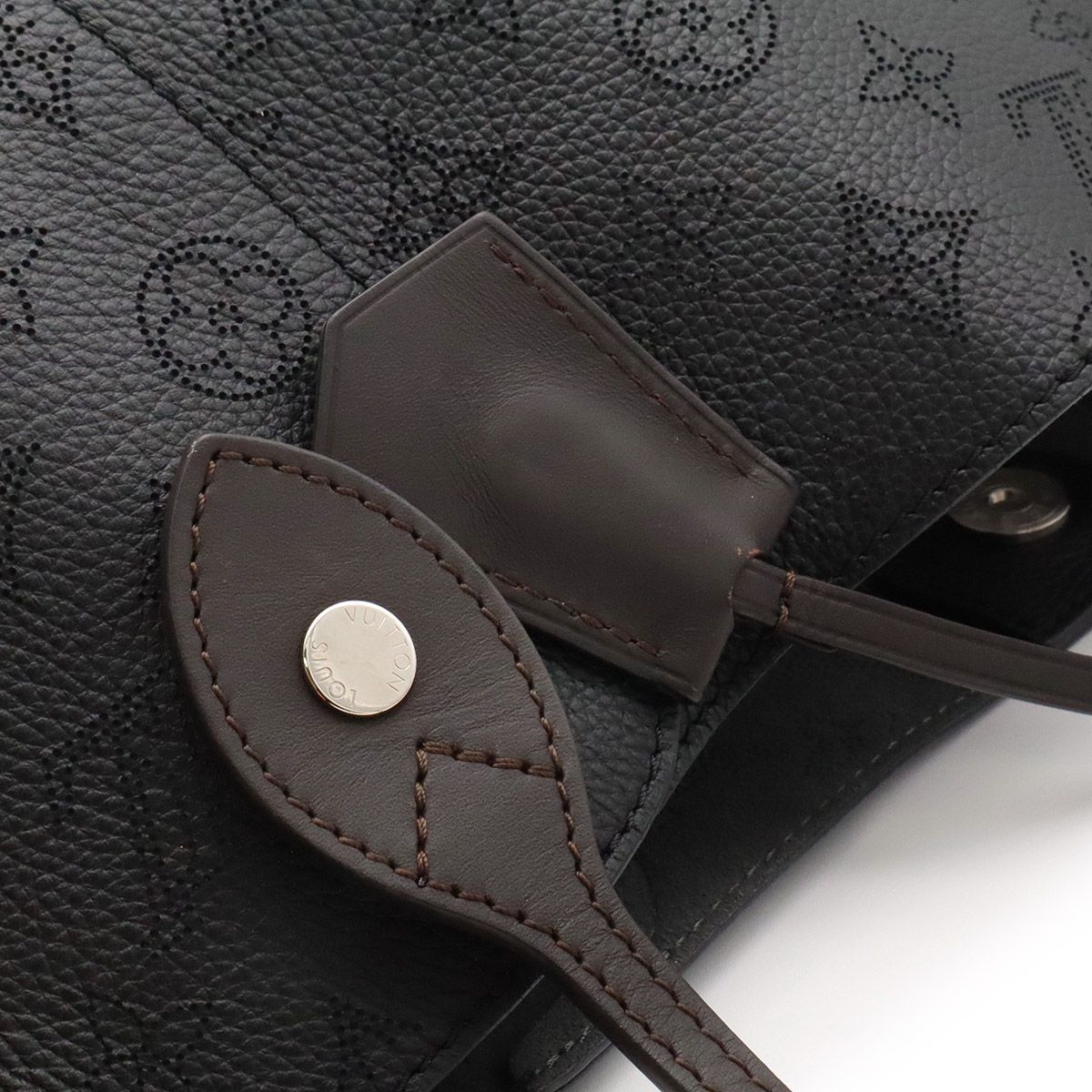 Louis Vuitton Monogram Mahina Hina MM Tote Shoulder Bag Leather Noir Black — view 6