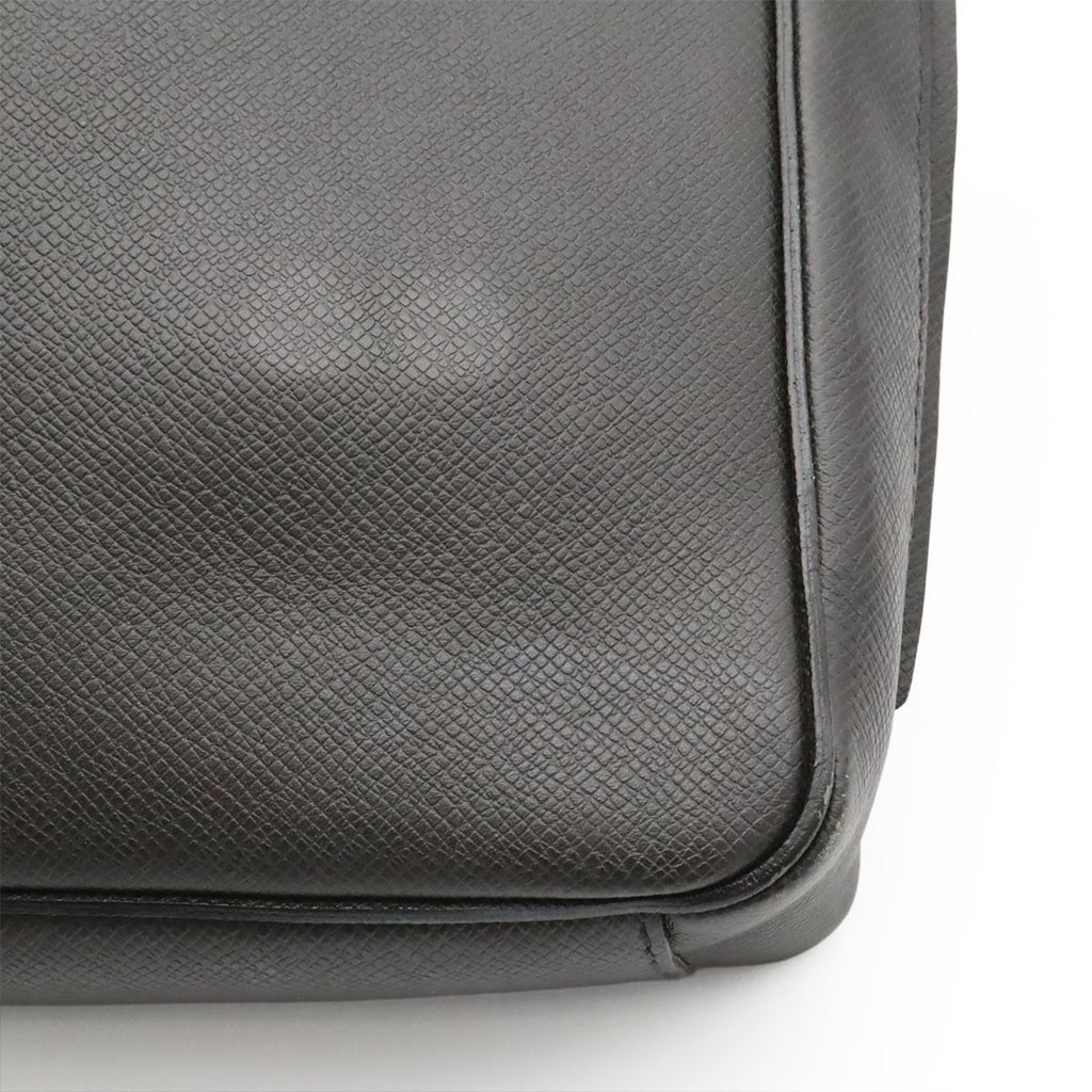 Louis Vuitton Taiga Roman PM Shoulder Bag Crossbody Leather Ardoise Black — view 7