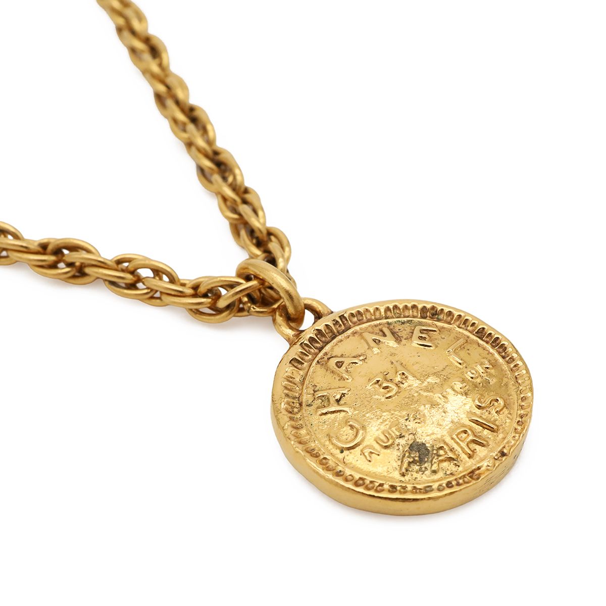 Chanel 31 Rue Cambon Coin Motif Round Plate Vintage Chain Pendant Gold — view 3