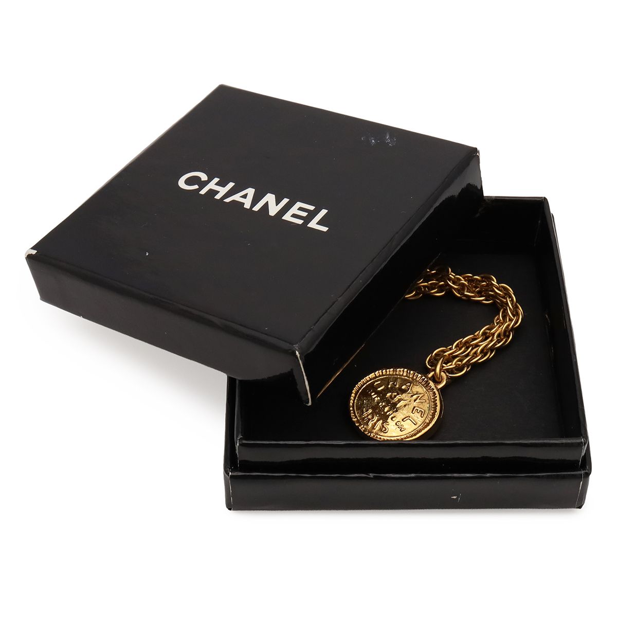 Chanel 31 Rue Cambon Coin Motif Round Plate Vintage Chain Pendant Gold — view 7