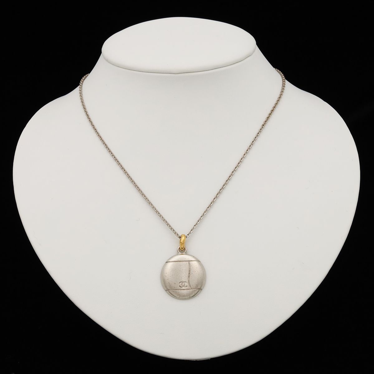 Chanel CC Logo Round Plate Vintage Chain Pendant Metal Silver — view 6