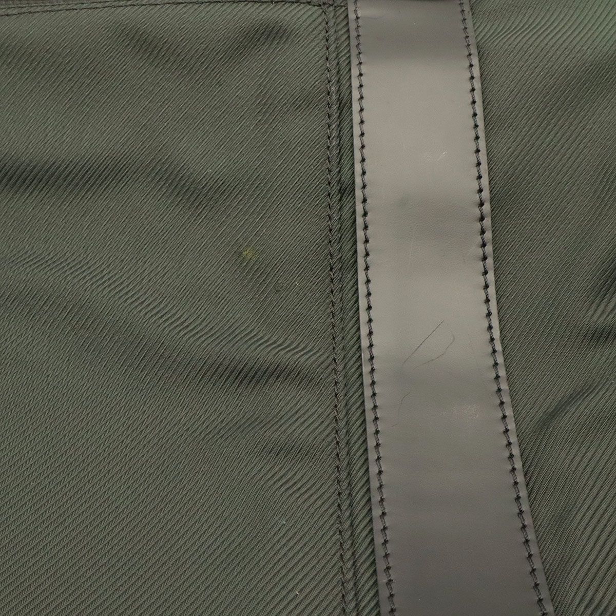 Louis Vuitton Taiga Portable Gibessiere Garment Carry Cover Shoulder Bag Ardoise — view 4