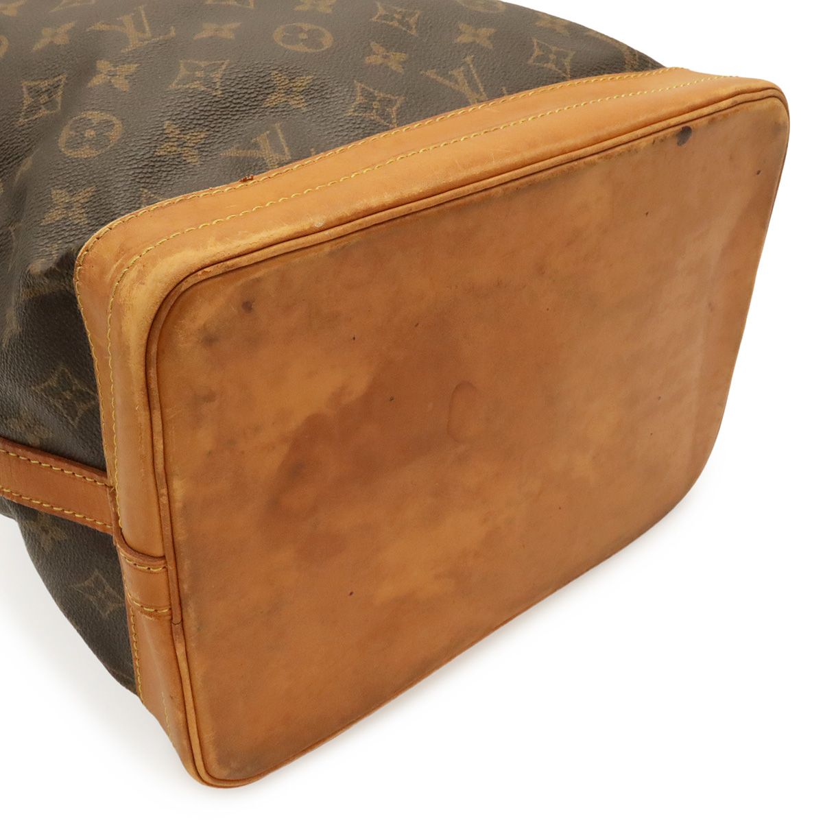 Louis Vuitton Monogram Noe Shoulder Bag Semi Drawstring — view 3