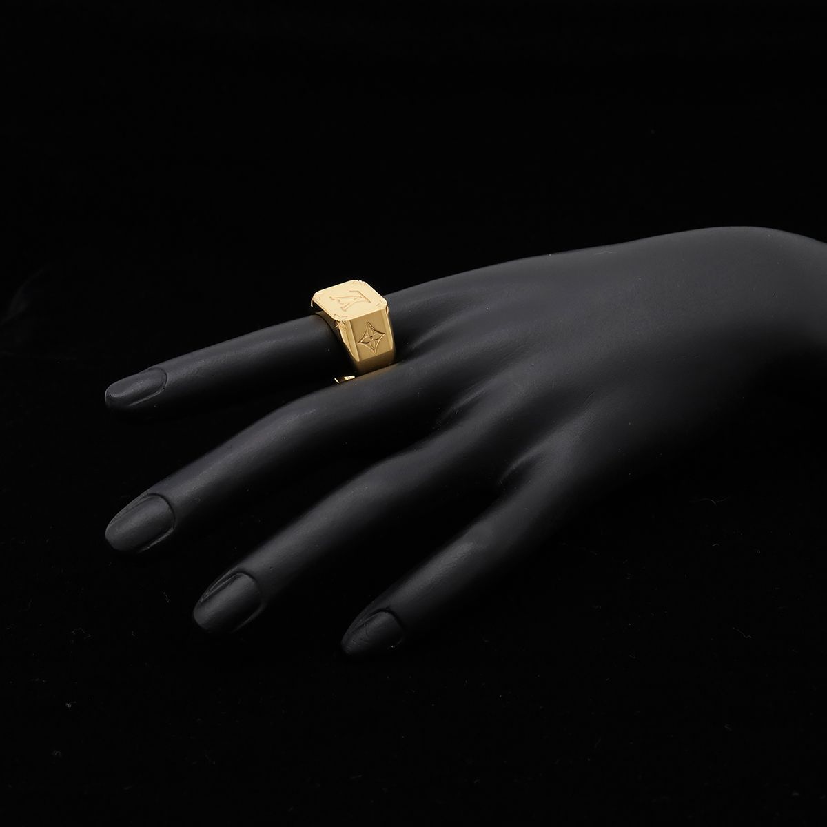 Louis Vuitton Signet Ring Monogram L Gold Plated — view 6