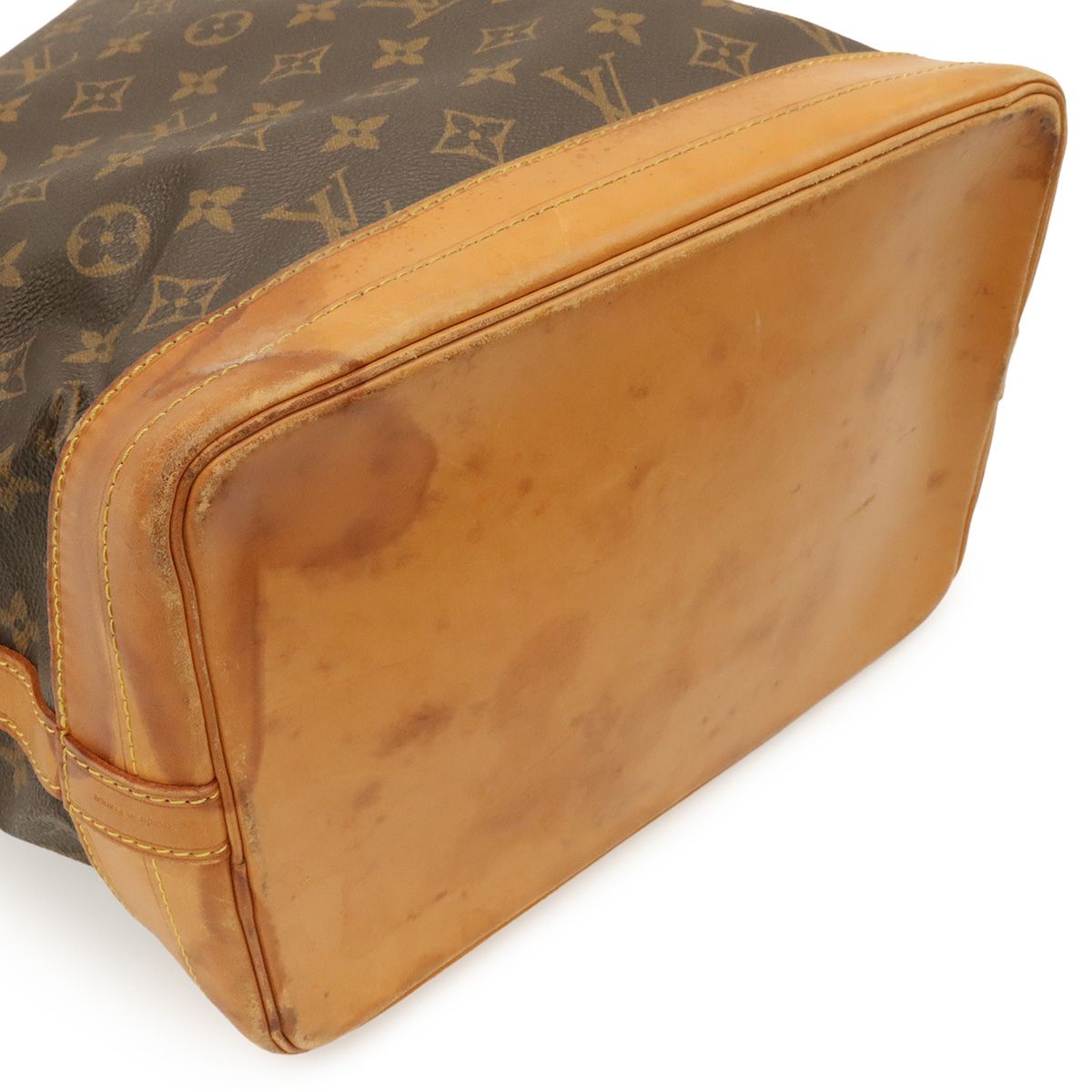Louis Vuitton Monogram Noe Shoulder Bag Semi Drawstring — view 3
