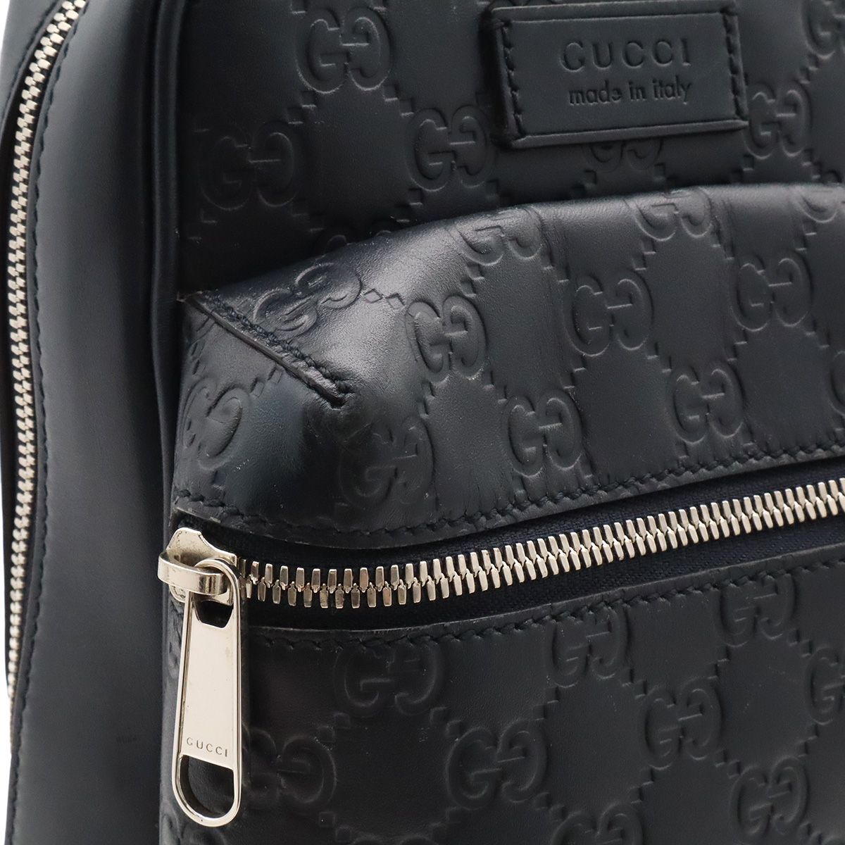 Gucci Guccissima Cross Belt Bag Crossbody Leather Navy Blue Silver — view 6