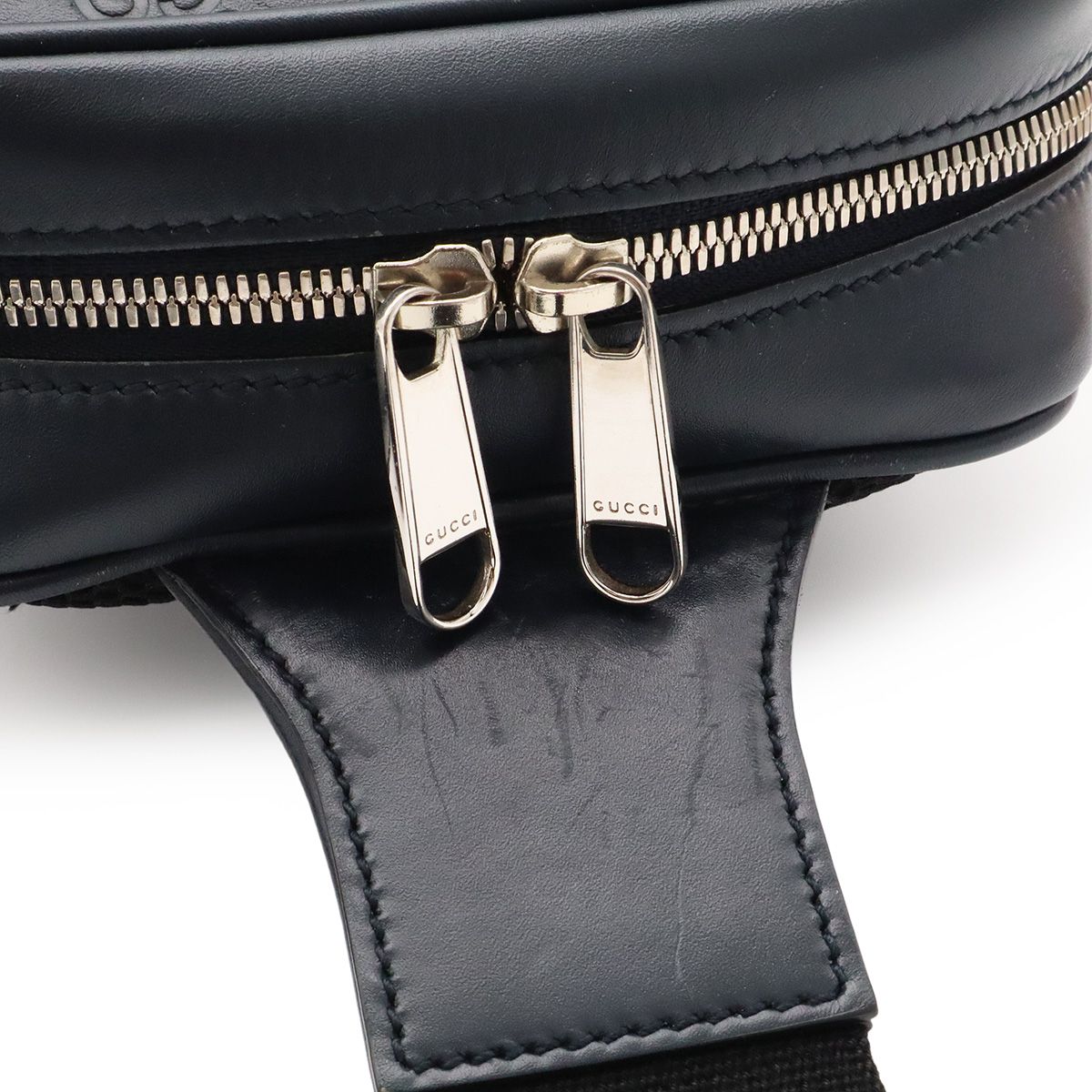 Gucci Guccissima Cross Belt Bag Crossbody Leather Navy Blue Silver — view 5