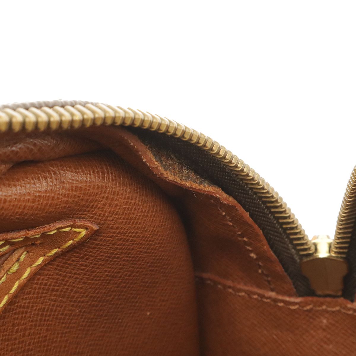 Louis Vuitton Monogram Blois Shoulder — view 8