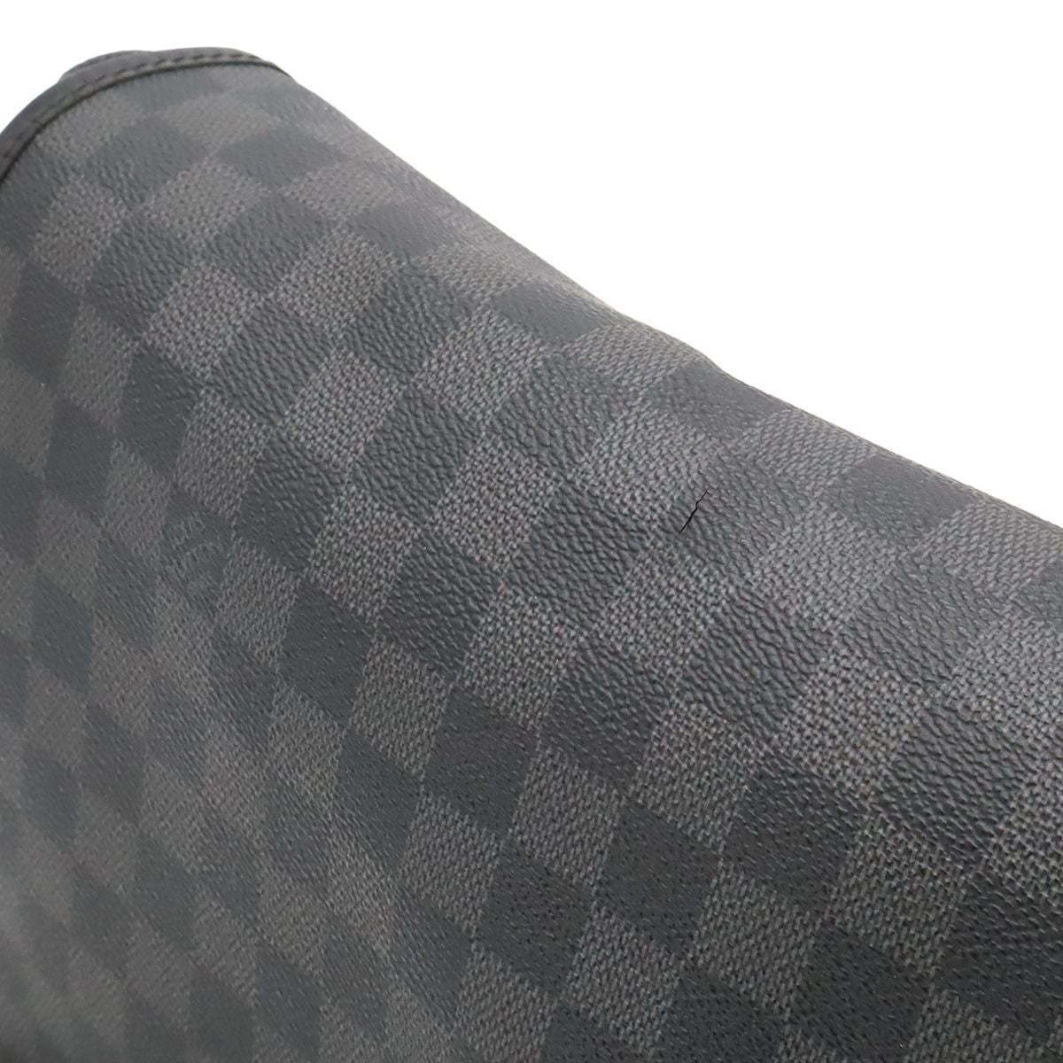 Louis Vuitton Damier Graphite Daniel MM Messenger — view 8
