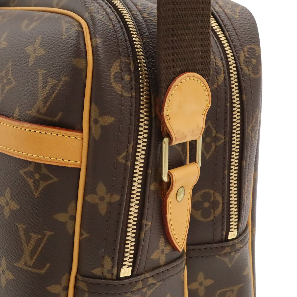 Louis Vuitton Monogram Reporter GM 37 Shoulder — view 4