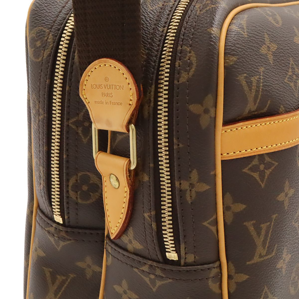 Louis Vuitton Monogram Reporter GM 37 Shoulder — view 9