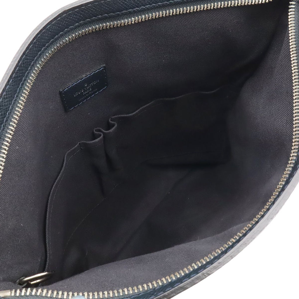 Louis Vuitton Taiga Sasha Shoulder Bag Crossbody No Gusset Boreal Navy Silver — view 7