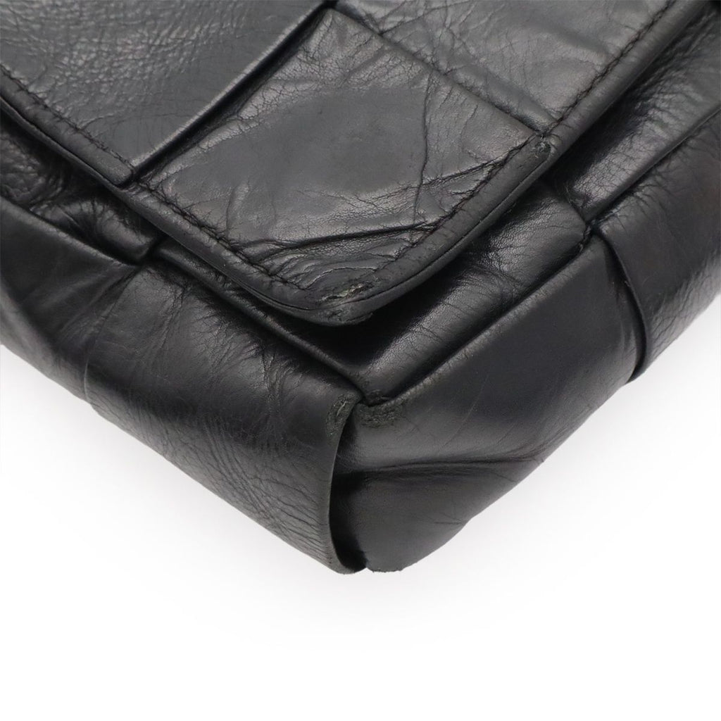 Bottega Veneta the Stretch Cassette Camping Shoulder Bag Maxi Intre Leather — view 3
