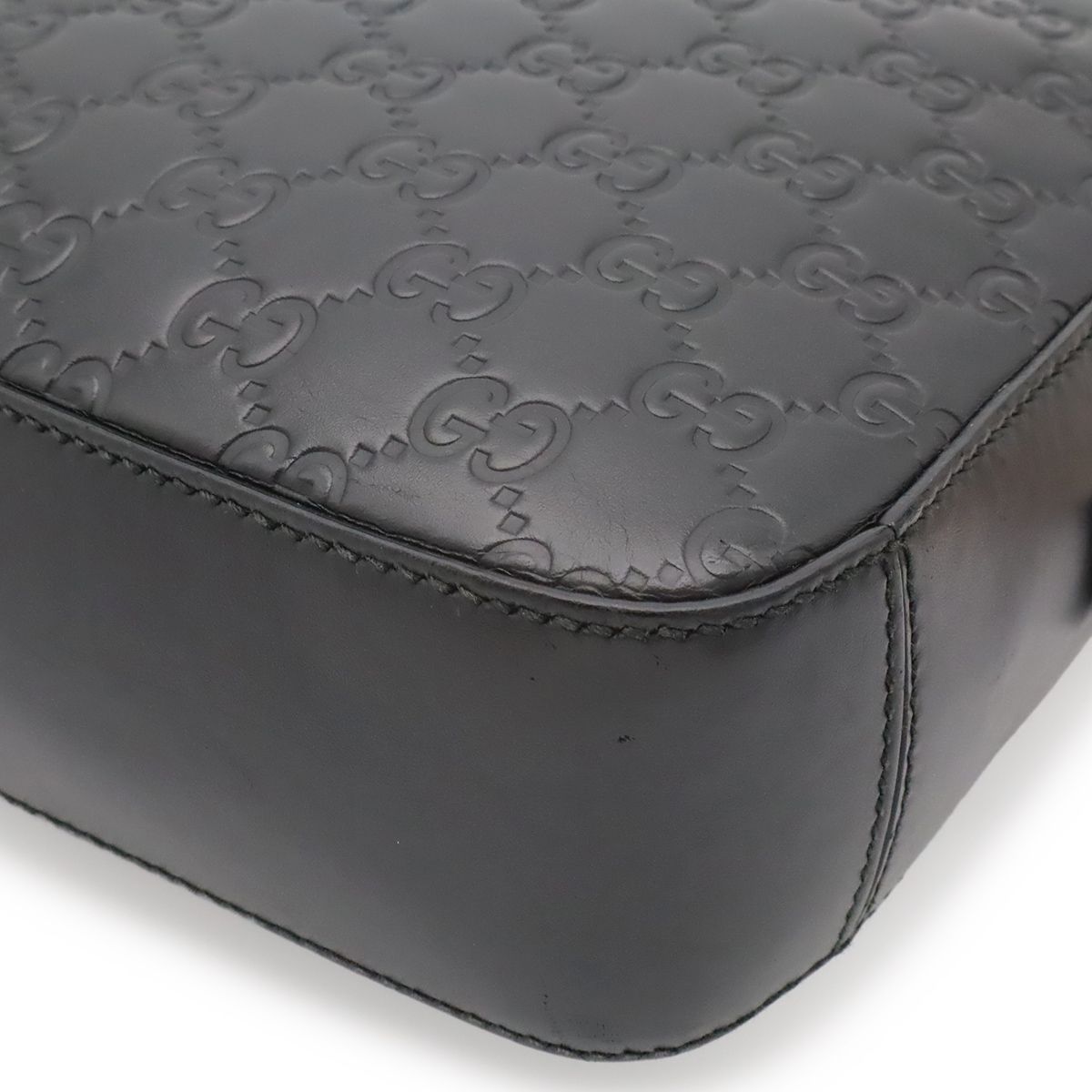 Gucci Guccissima Clutch Leather Black Silver — view 3