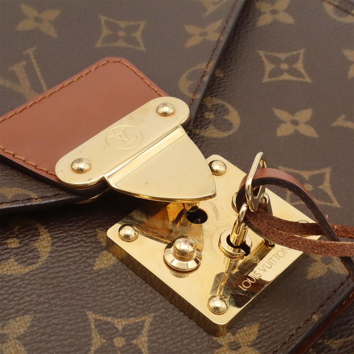 Louis Vuitton Monogram Monceau 28 Second Business 2-Way Shoulder — view 9