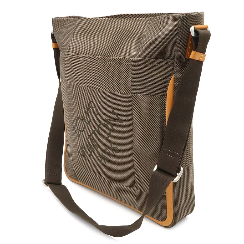 Louis Vuitton Damier Geant Companion Shoulder Bag Crossbody Sable — view 2