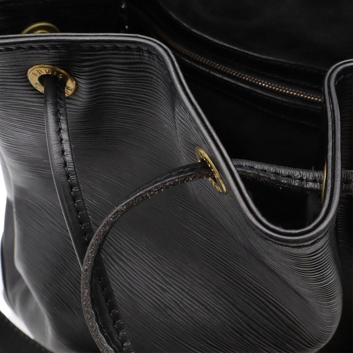 Louis Vuitton Epi Noe Shoulder Bag Drawstring Noir Black Gold — view 8