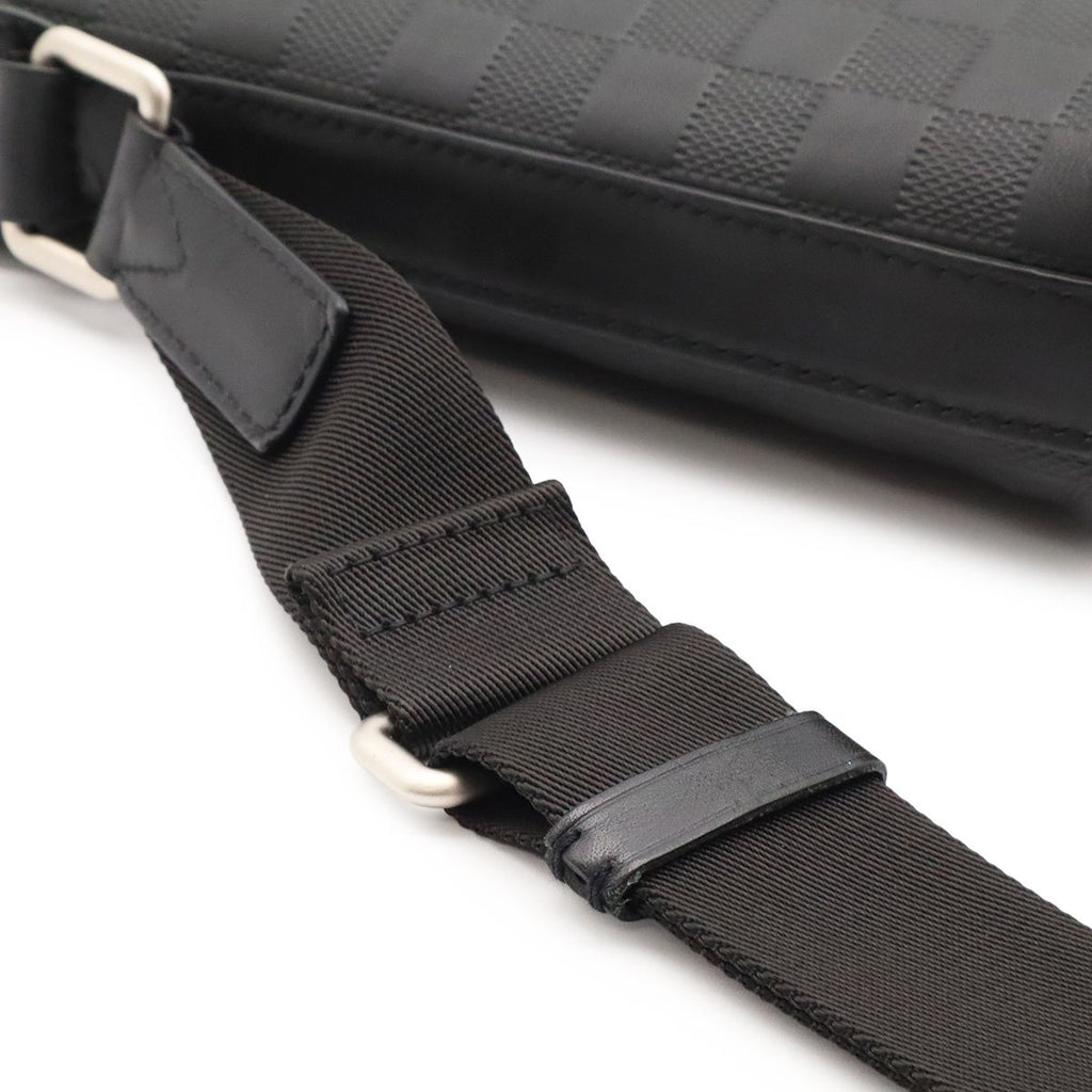 Louis Vuitton Damier Infini Discovery Messenger BB Shoulder Bag Crossbody Onyx — view 4