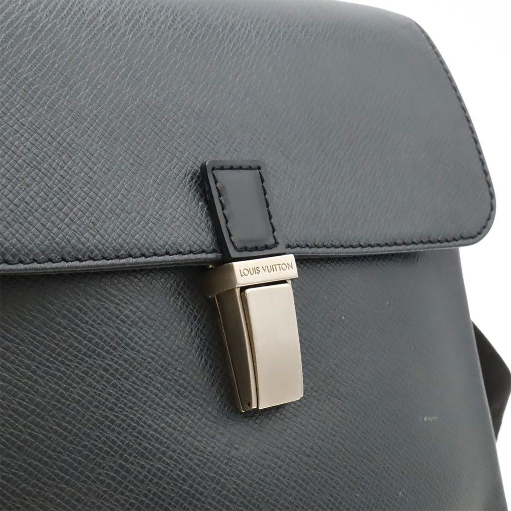 Louis Vuitton Taiga Shoulder Bag Crossbody Leather Ardoise Black — view 9