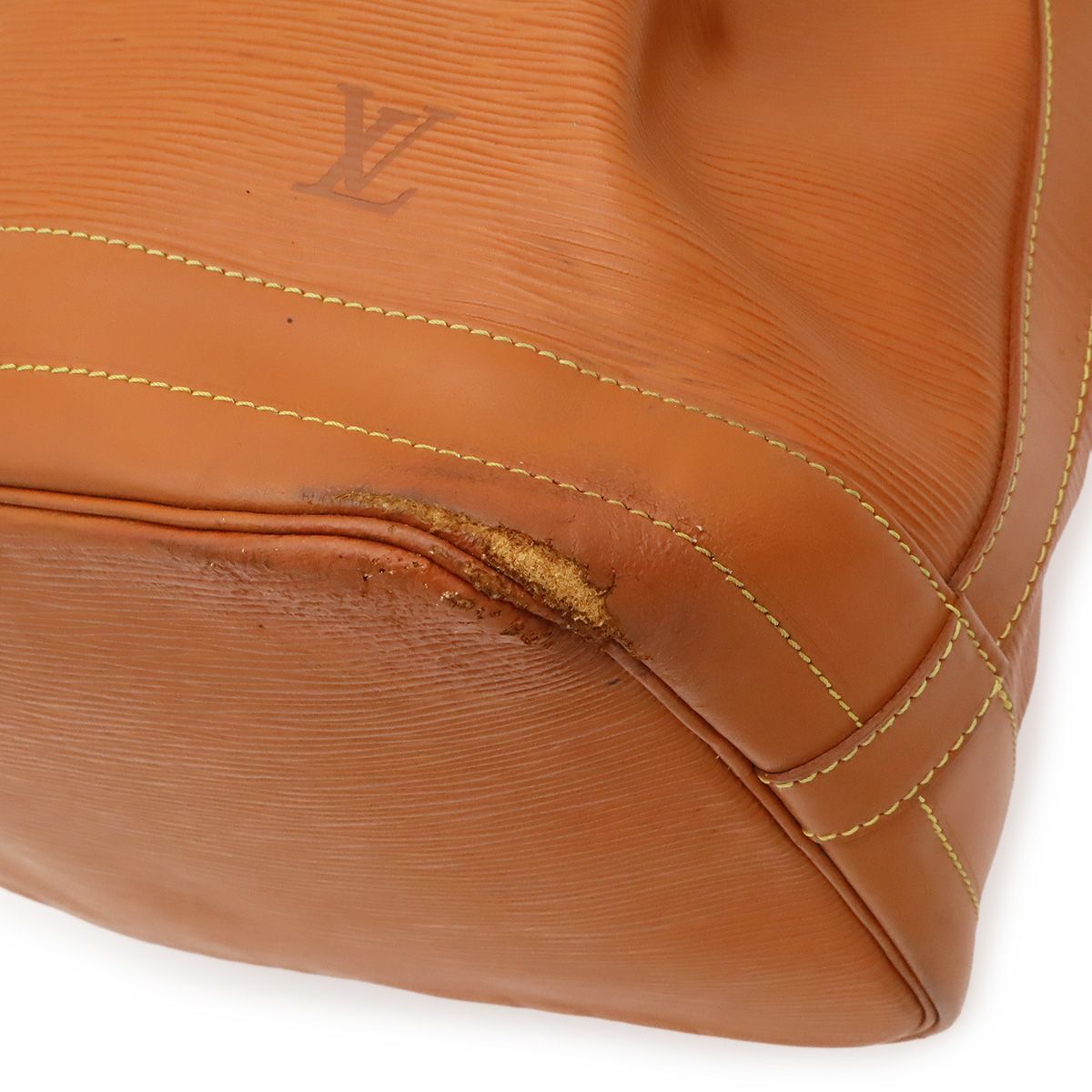 Louis Vuitton Epi Noe Drawstring Shoulder Bag Cipango Gold Camel — view 3