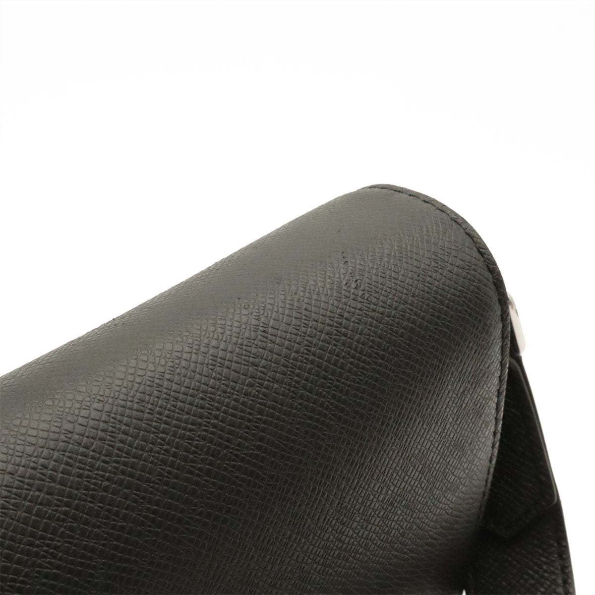 Louis Vuitton Taiga Roman PM Shoulder Bag Crossbody Leather Ardoise Black — view 4