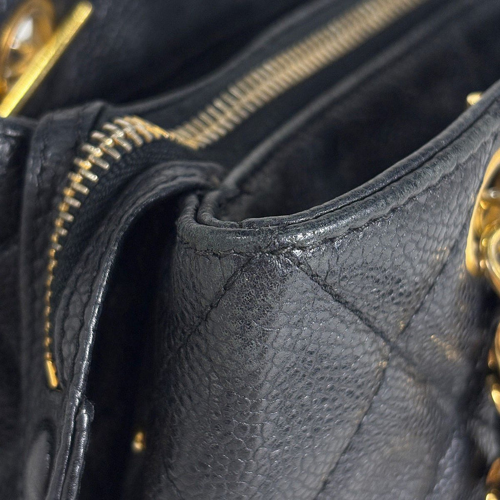 Chanel Tote CC Logo Caviar Leather Black — view 6