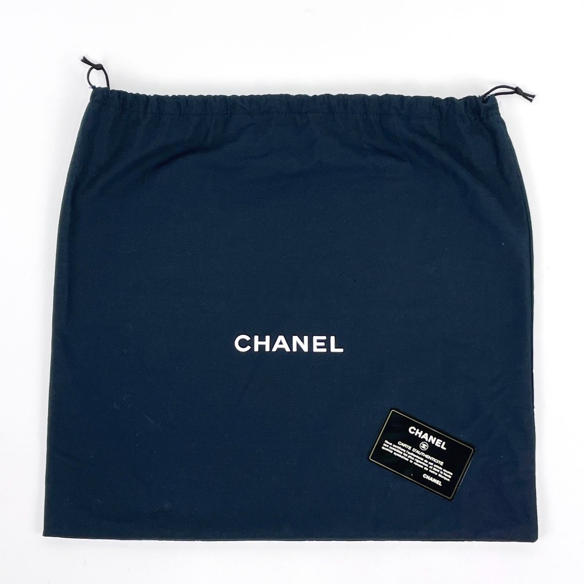 Chanel Shoulder Bag CC Logo Quilted Caviar Leather White — view 9