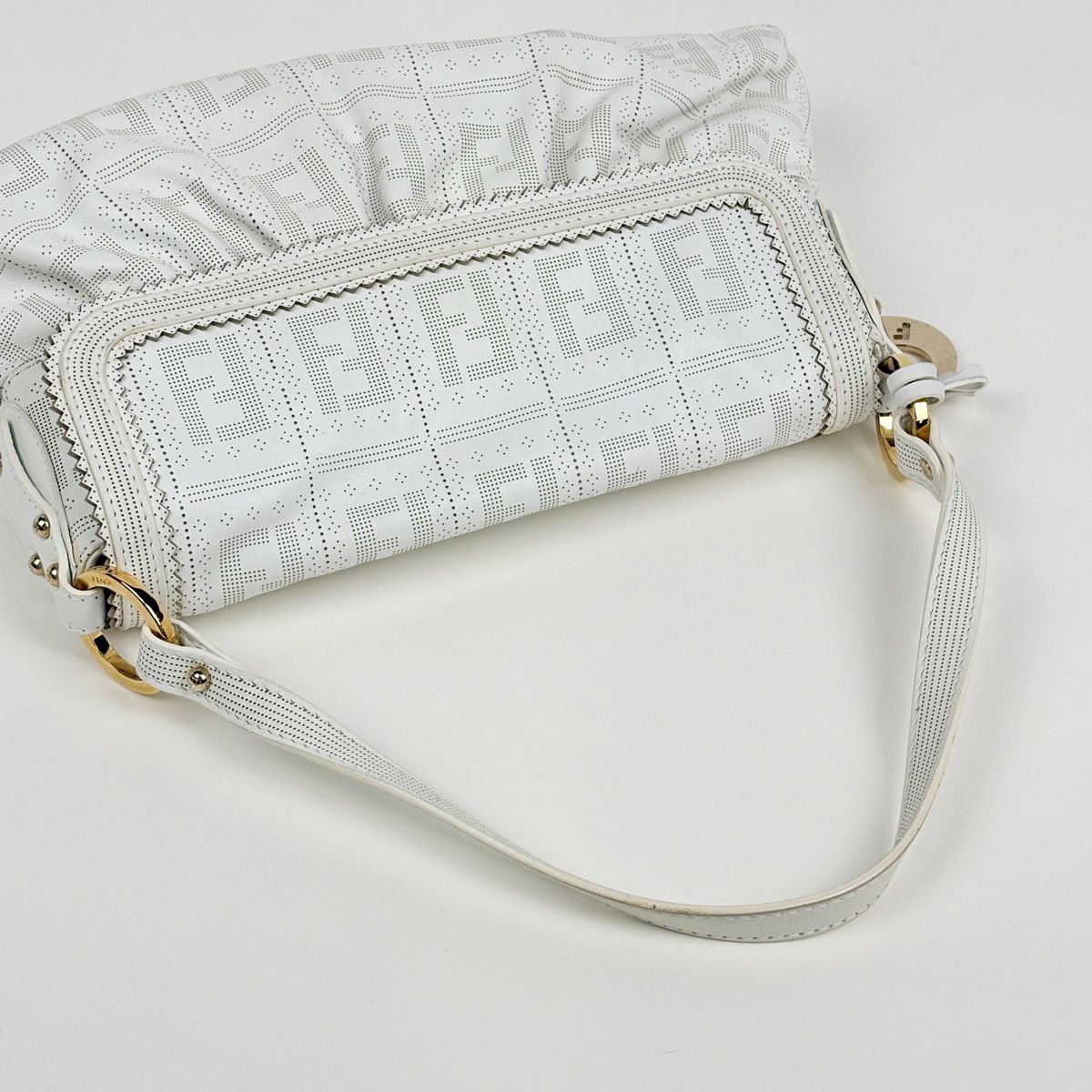 Fendi Shoulder Bag Zucchini Leather White — view 9