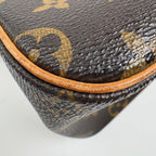 Louis Vuitton GM Shoulder Bag Monogram Brown — view 3