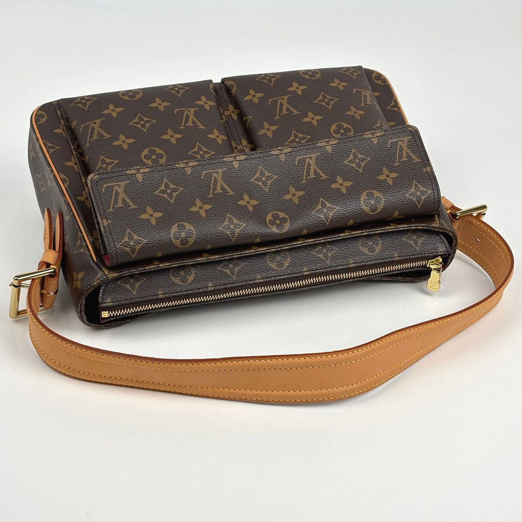 Louis Vuitton GM Shoulder Bag Monogram Brown — view 6