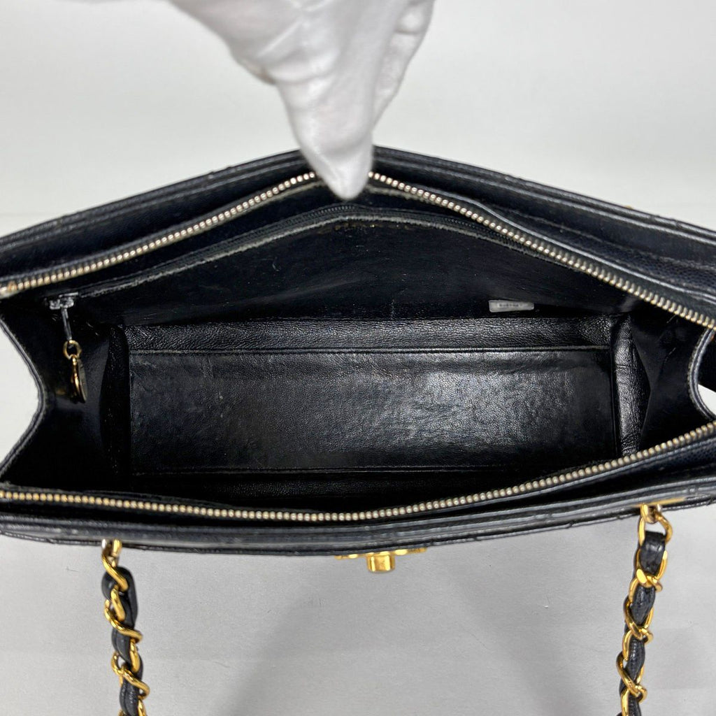 Chanel Shoulder Bag Quilted CC Logo Leather Black — view 9