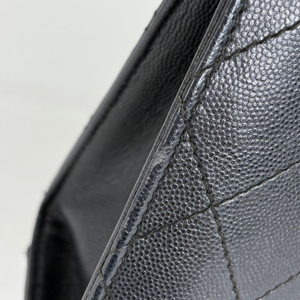 Chanel Shoulder Bag Quilted CC Logo Leather Black — view 4