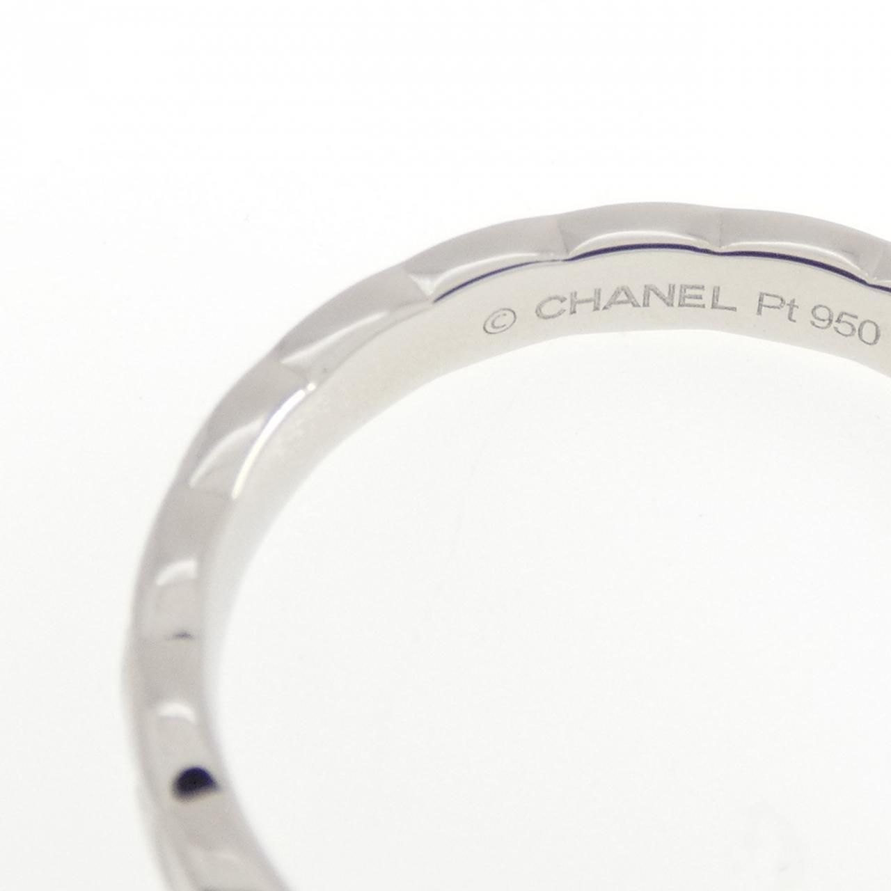 Chanel Coco Crush Small Ring — view 4