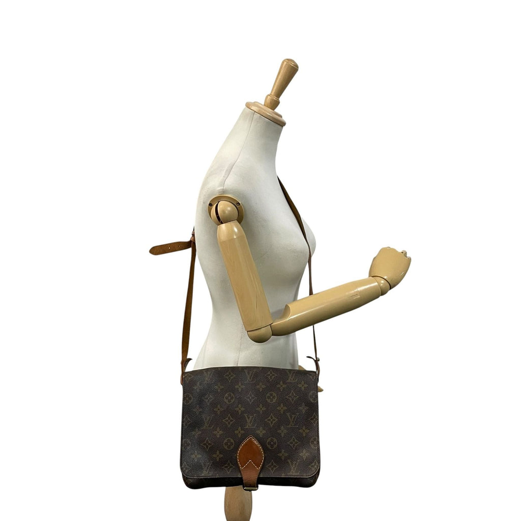 Louis Vuitton Monogram Shoulder Bag Crossbody Cross Body Pochette Leather Brown — view 4